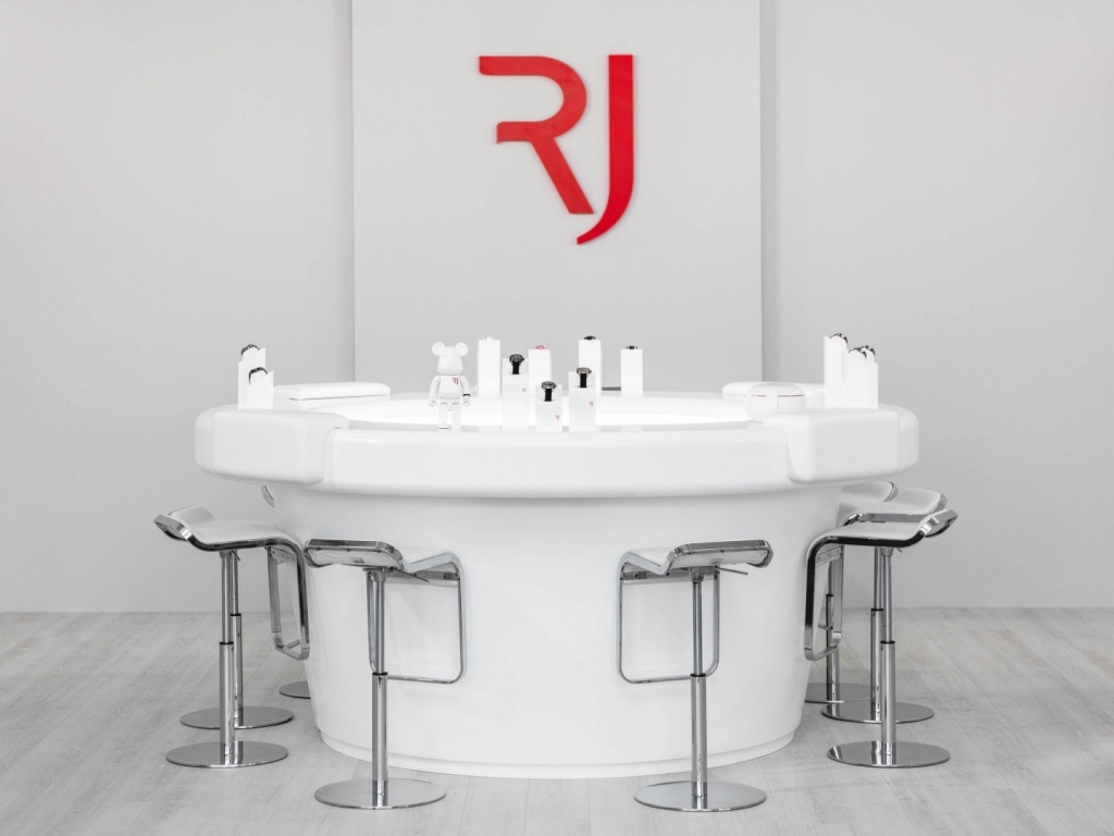Discover RJ's Spaceman BE@RBRICK | RJ Watches